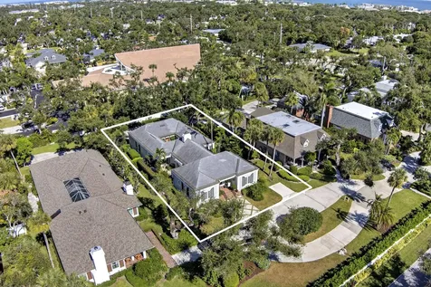 625 Riomar Drive Vero Beach FL 32963