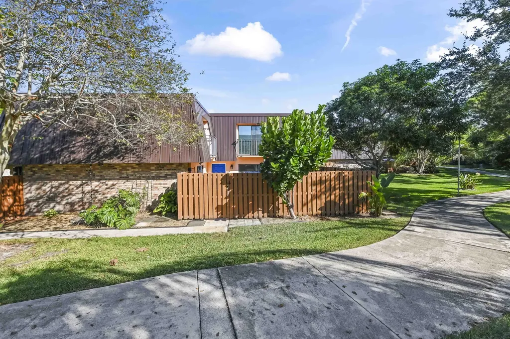 5708 Se Windsong Lane Stuart FL 34997