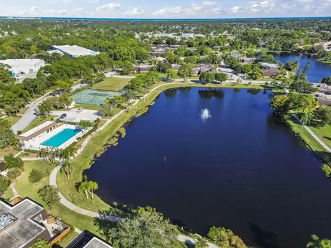 5708 Se Windsong Lane Stuart FL 34997