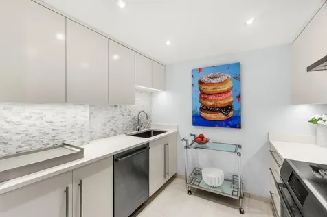 100 Sunrise Avenue Palm Beach FL 33480