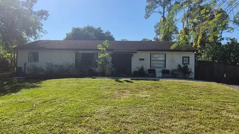 13706 44th Place West Palm Beach FL 33411