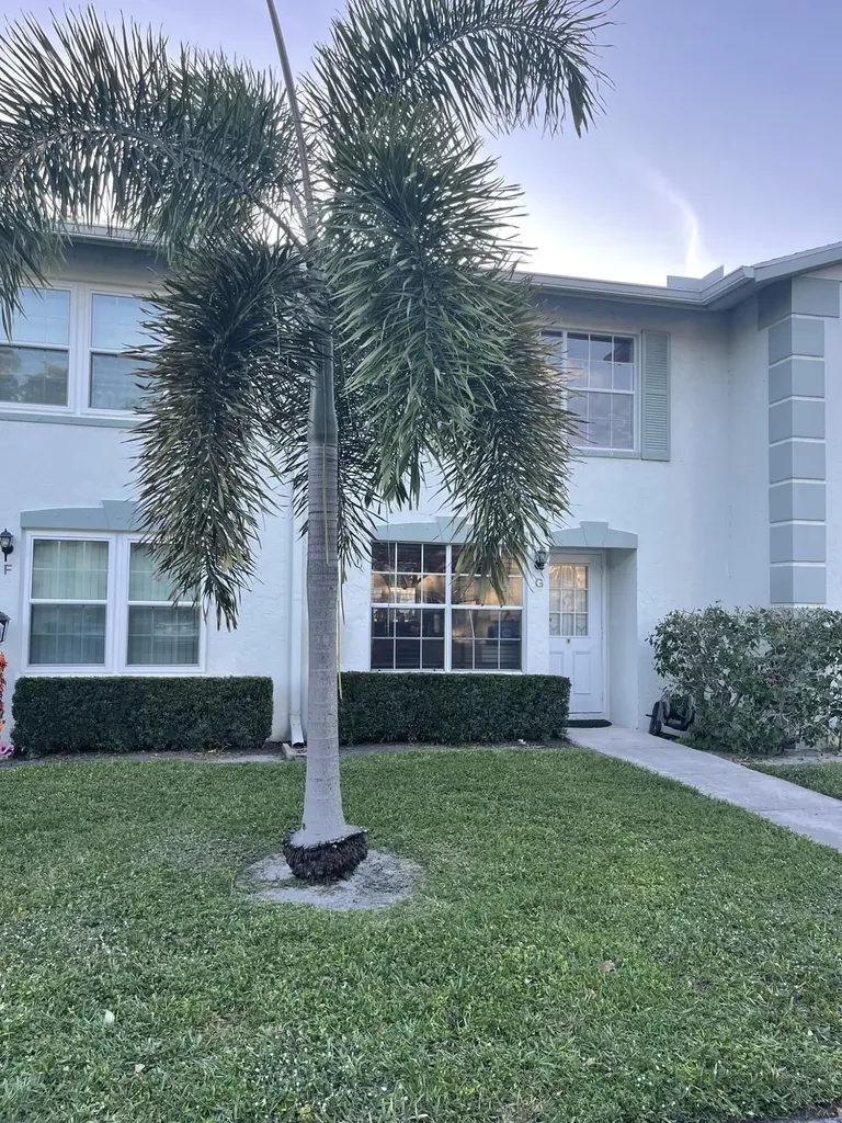 3709 Savoy Lane West Palm Beach FL 33417