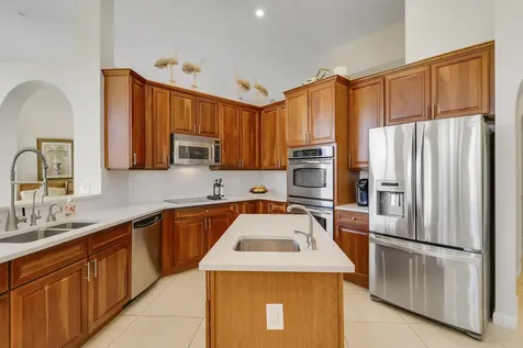 660 Sw Yacht Basin Way Stuart FL 34997