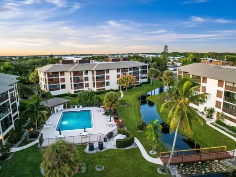 160 Se Saint Lucie Boulevard Stuart FL 34996