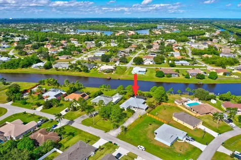 256 Sw Ridgecrest Drive Port Saint Lucie FL 34953