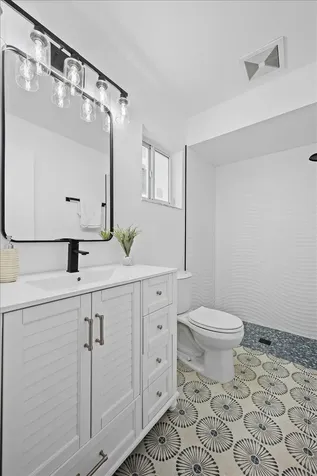 19052 Se Hillcrest Drive Tequesta FL 33469