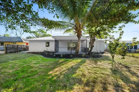 19052 Se Hillcrest Drive Tequesta FL 33469