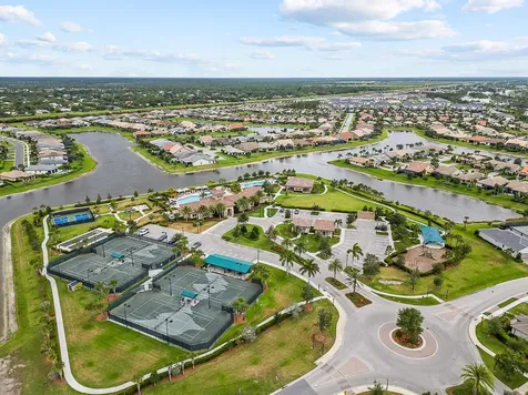 389 Se Filoli Drive Port Saint Lucie FL 34984