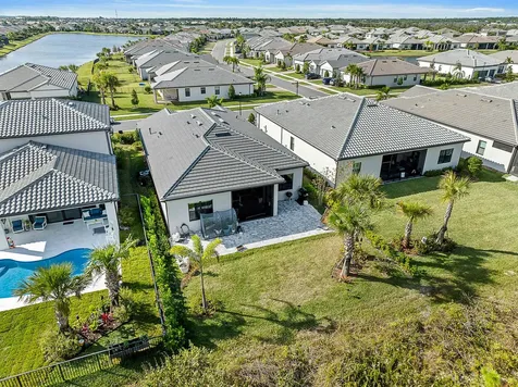 389 Se Filoli Drive Port Saint Lucie FL 34984