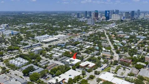 811 SE 16th Street Fort Lauderdale FL 33316