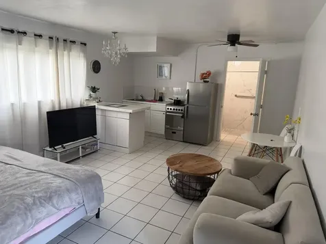 811 SE 16th Street Fort Lauderdale FL 33316