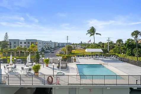 3040 Lake Shore Drive Riviera Beach FL 33404