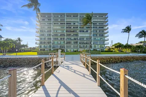 3040 Lake Shore Drive Riviera Beach FL 33404