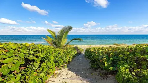 5929 N Ocean Boulevard Ocean Ridge FL 33435