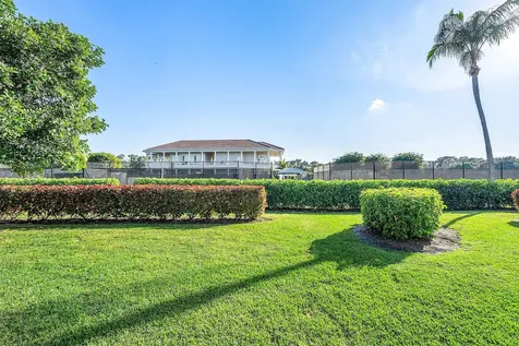 4602 Kittiwake Court Boynton Beach FL 33436