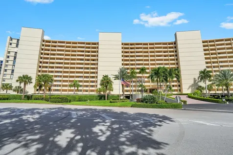132 Lakeshore Drive North Palm Beach FL 33408