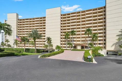 132 Lakeshore Drive North Palm Beach FL 33408
