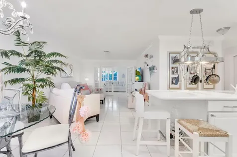 2131 Ne 42nd Court Lighthouse Point FL 33064