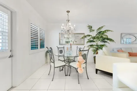 2131 Ne 42nd Court Lighthouse Point FL 33064
