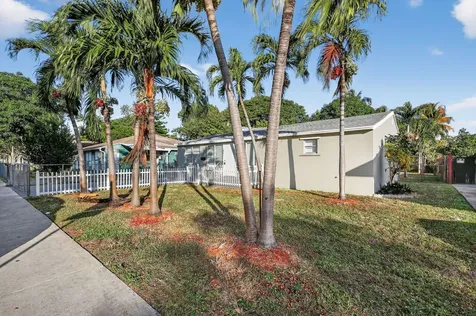 1941 Taft Street Hollywood FL 33020