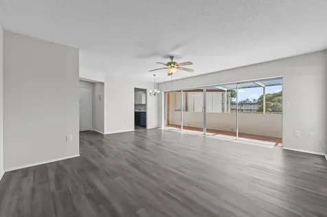 6 Greenway Village Royal Palm Beach FL 33411