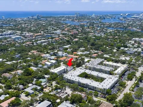 105 NE 16th Terrace Fort Lauderdale FL 33301