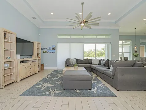 395 Sw Sapphire Way Vero Beach FL 32968