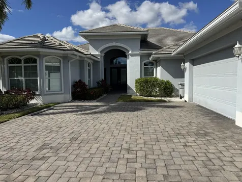 395 Sw Sapphire Way Vero Beach FL 32968