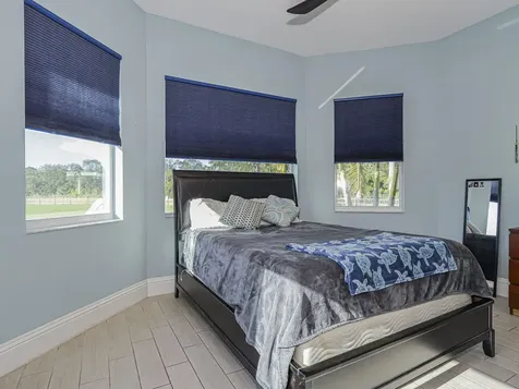 395 Sw Sapphire Way Vero Beach FL 32968