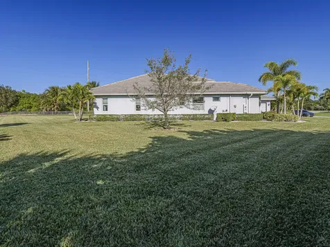 395 Sw Sapphire Way Vero Beach FL 32968
