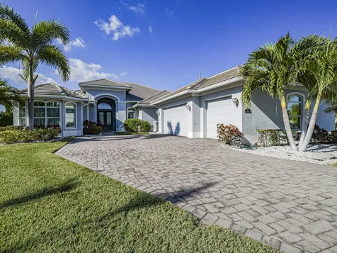 395 Sw Sapphire Way Vero Beach FL 32968