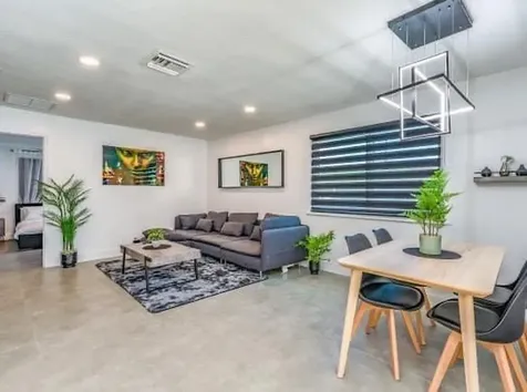 2747 Griffin Road Fort Lauderdale FL 33312