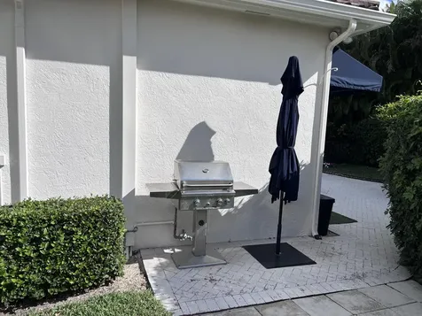 934 Augusta Pointe Drive Palm Beach Gardens FL 33418