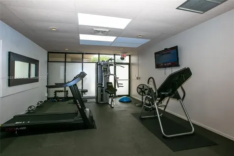 2400 Presidential Way West Palm Beach FL 33401