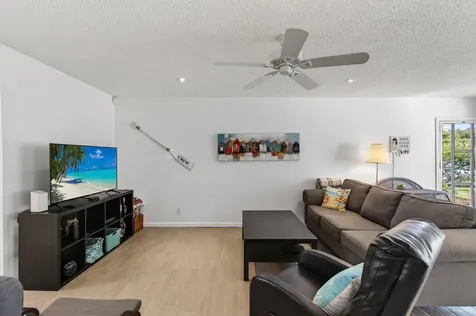 1382 High Point Way Delray Beach FL 33445