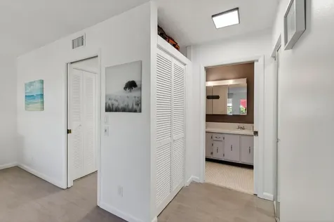 1382 High Point Way Delray Beach FL 33445