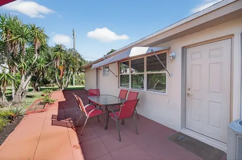 1382 High Point Way Delray Beach FL 33445