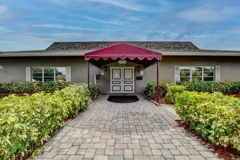 1382 High Point Way Delray Beach FL 33445