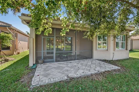 9077 Vander Cove Boynton Beach FL 33473