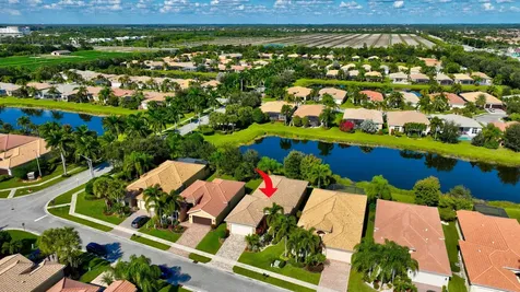9077 Vander Cove Boynton Beach FL 33473