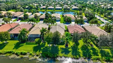 9077 Vander Cove Boynton Beach FL 33473