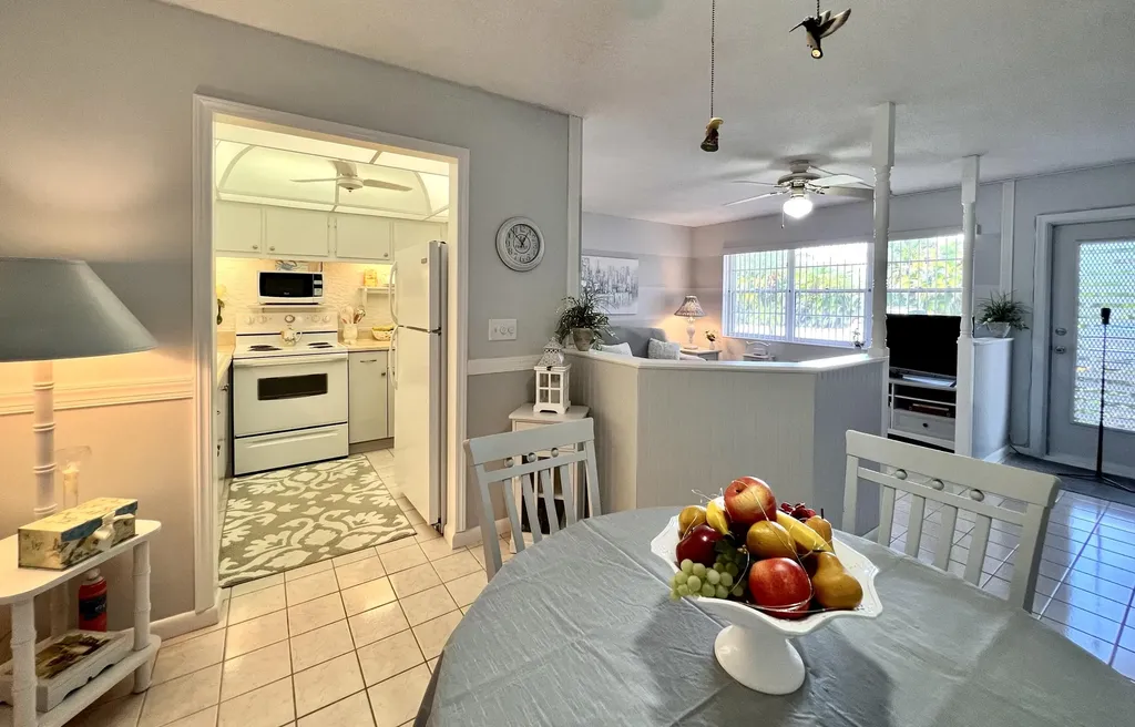 12 Andover A West Palm Beach FL 33417