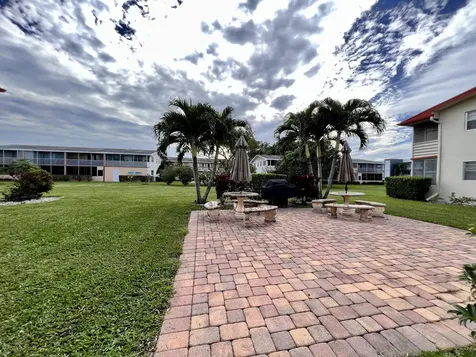 12 Andover A West Palm Beach FL 33417