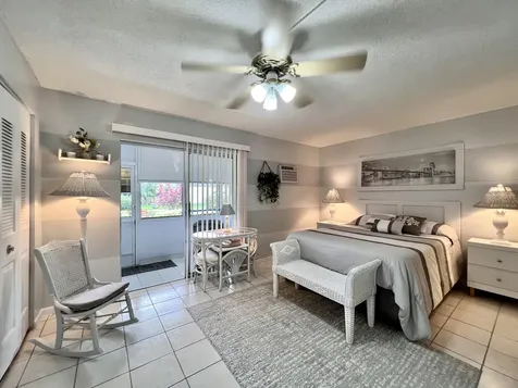 12 Andover A West Palm Beach FL 33417