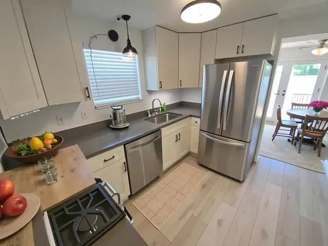 126 N Palmway Lake Worth Beach FL 33460