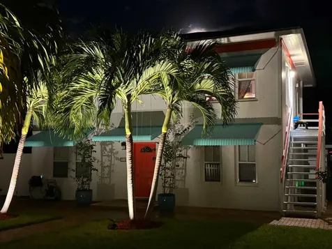 126 N Palmway Lake Worth Beach FL 33460