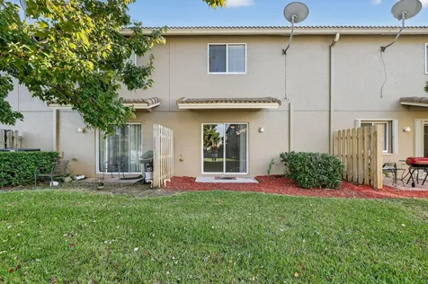2245 Sw Portsmouth Lane Port Saint Lucie FL 34953