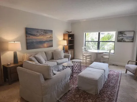 300 Uno Lago Drive Juno Beach FL 33408