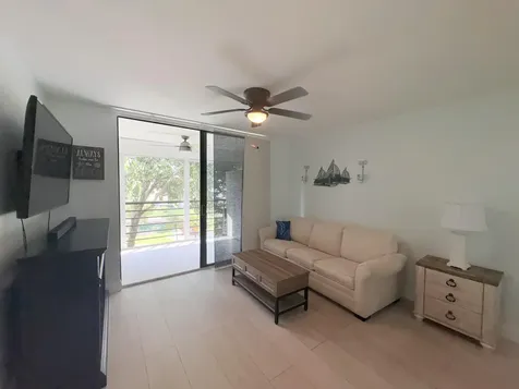 3138 Via Poinciana Lake Worth FL 33467