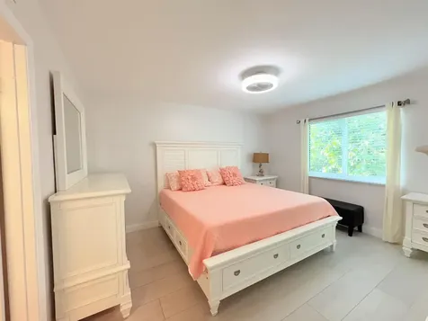 3138 Via Poinciana Lake Worth FL 33467